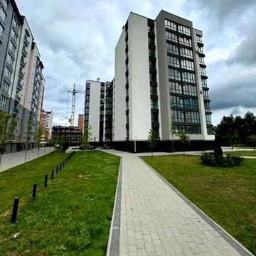 3-кімнатна квартира, 71м в зданому будинку готова до ремонту, Пасічна ЖК Парковий