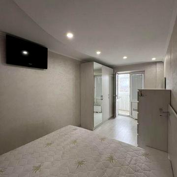 Оренда трикімнатної квартири! Район Чайки!!