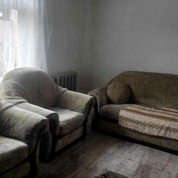 Здам в оpенду половину пpиватного будинку з окpемим входом