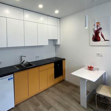 Василя Стуса вул., 35-А