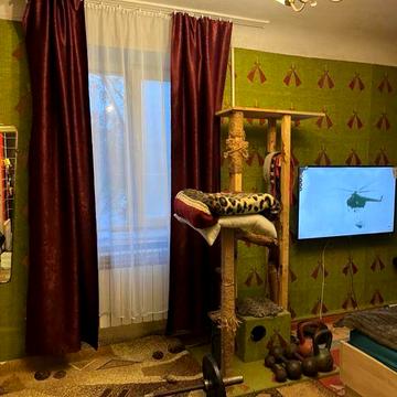 Продам 1-но кімнатну квартиру Центр !