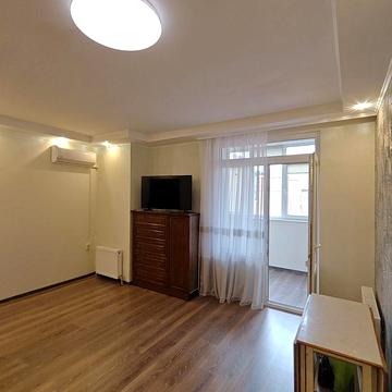 Тополь ЖК Щасливий 1 к квартира Дафі Запорізьке шосе правий берег