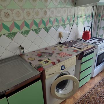 Миру просп., 76