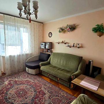 Продаж 3-кімнатної квартири на вул. 128 бригади