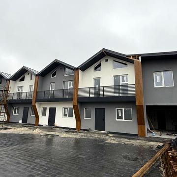 Продаж таунхаусів по вул. Бежівка