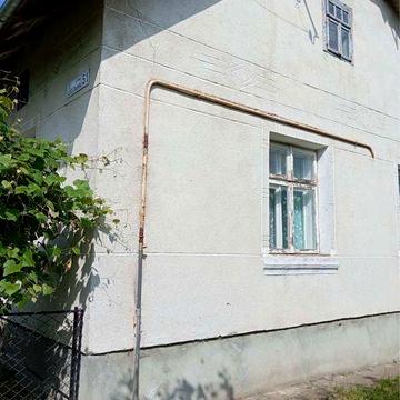 Продається будинок с.Ролів