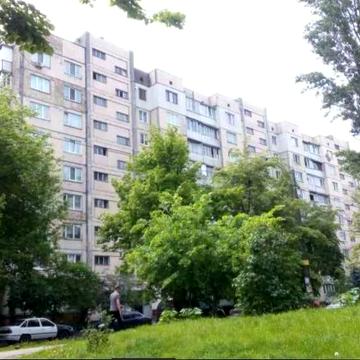 Велика 3-кімнатна на 2 поверсі • Під ремонт • Вишгородський масив