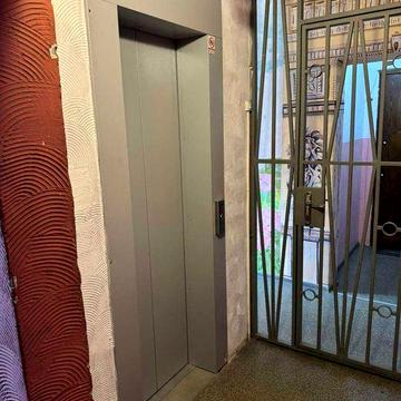 Велика 3-кімнатна на 2 поверсі • Під ремонт • Вишгородський масив