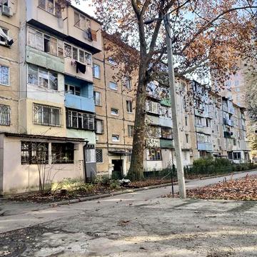 Небесної Сотні просп. (Маршала Жукова), 37