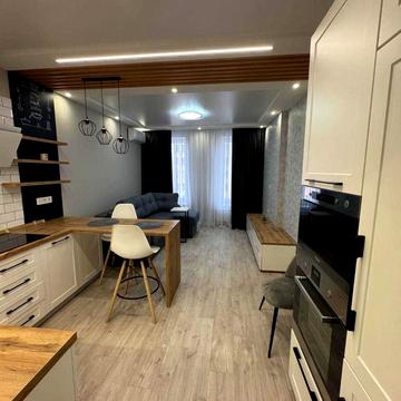 Гвардійців-Широнінців вул., 72