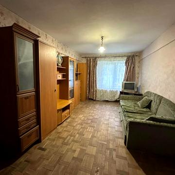 Михайла Максимовича вул., 4