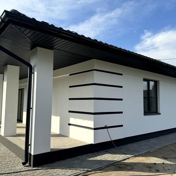 Левка Симиренка вул., 34