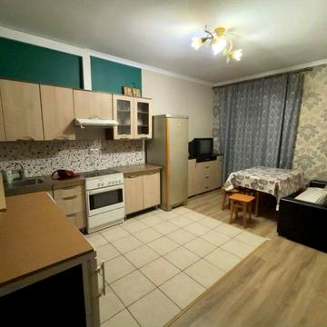 Здається однокімнатна квартира студія 42 кв м