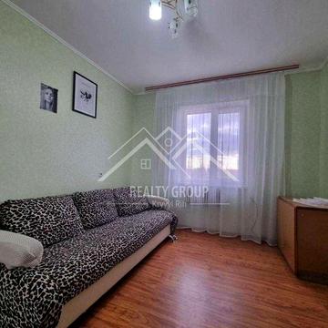 Продаж затишної 2к квартири на середньому поверсі