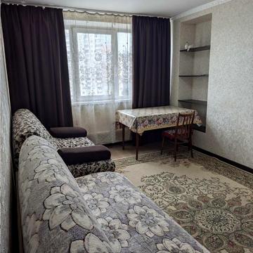 Братиславська вул., 12