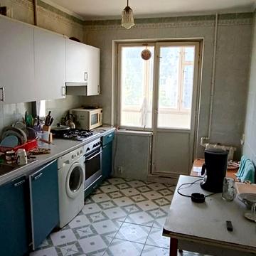 Варненська вул., 23