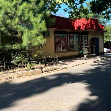 Академіка Корольова вул., 13/1