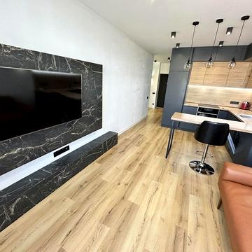 Дніпровська набережна вул., 18-А