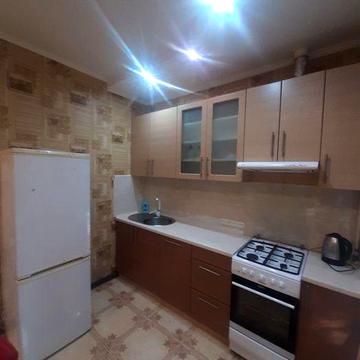 Срочно сдам 2-х ком кв в районе Кинотеатра «Спутник «