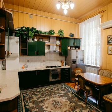 Успенська вул. (Чичерина), 60