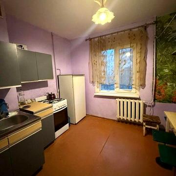 Продам 1 комнатную квартиру 3 этаж на Таирова