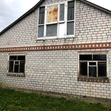 Будинок недобудований в селі