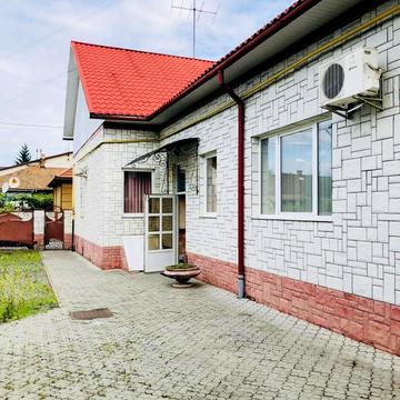 Юрія Бадзьо вул. (Олександра Невського), 111