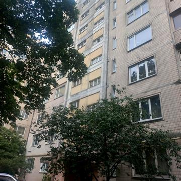 Тростянецька вул., 53