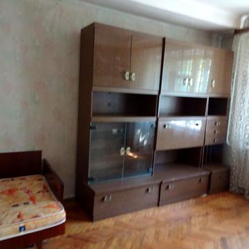 Гетьмана Кирила Розумовського вул. (Миколи Краснова), 10