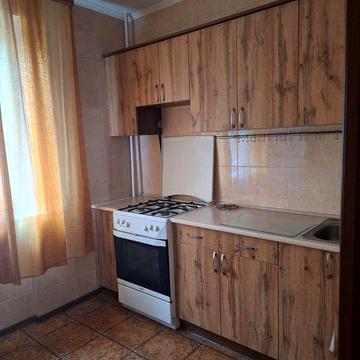 Здам 1-кімнатну квартиру з меблями та технікою