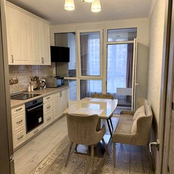 Соборності. Здається 1-кімнатна квартира