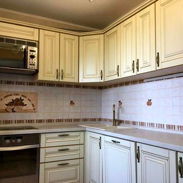 Здам в оренду трикімнатну квартиру Новодарницька 6