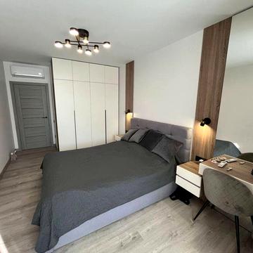 Здається 2кімн+кухня студія в новобудові біля Макдональсу