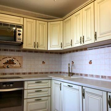 Новодарницька вул., 6