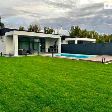 Довгострокова оренда 3к Дім Сурська вулиця