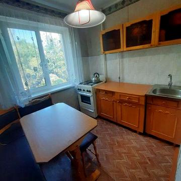 Двушка на 98 квартале.Заселим сразу.Оплата помесячно.Любой срок.