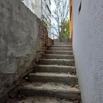 Сергія Амброса вул., 96/3