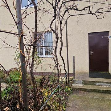 Каролино-бугаз,.добротный дом