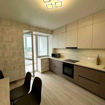 Нова!  3-к. квартира в новому заселеному будинку ЖК "Харківський"