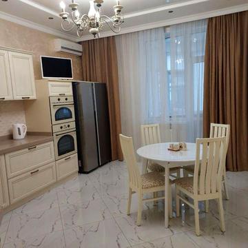 Оренда 2.х квартира бул Лесі Українки 7а Печерськ