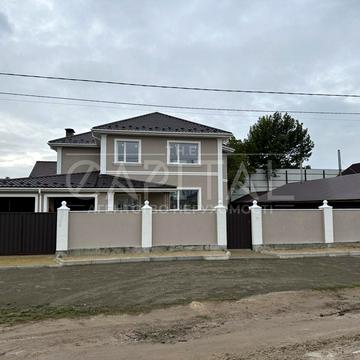 Богдана Хмельницького вул., 38