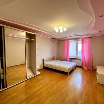 Павла Тичини просп., 16/2