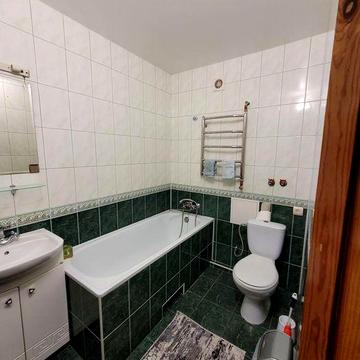 Здам в Центрі, орієнтир Либідь Плаза