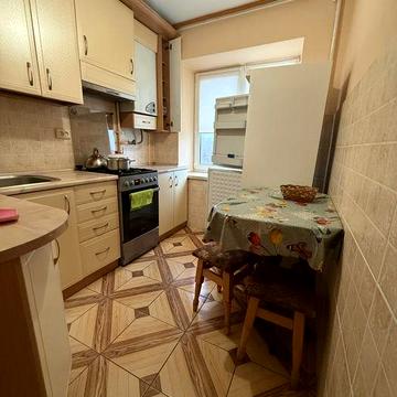 Оренда 2 кім кв. Набережна 10