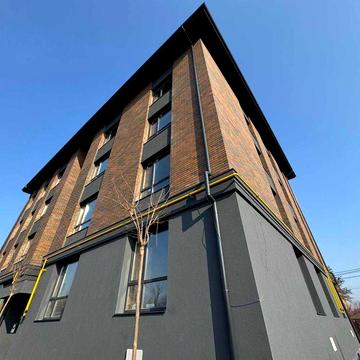 Продам 2-кімнатну квартиру в Центрі міста!