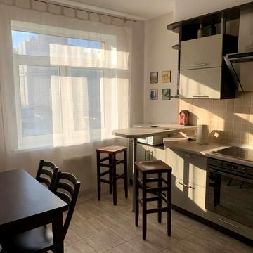 Олександра Мишуги вул., 2