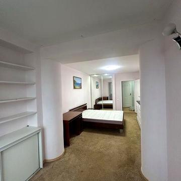 2х Комнатная квартира  ! Центр.