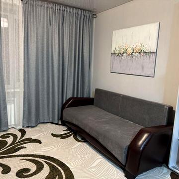 Сдам малогабаритную квартиру на Баварии!