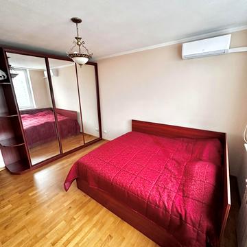 Єлизавети Чавдар вул., 7