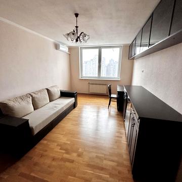 Єлизавети Чавдар вул., 7